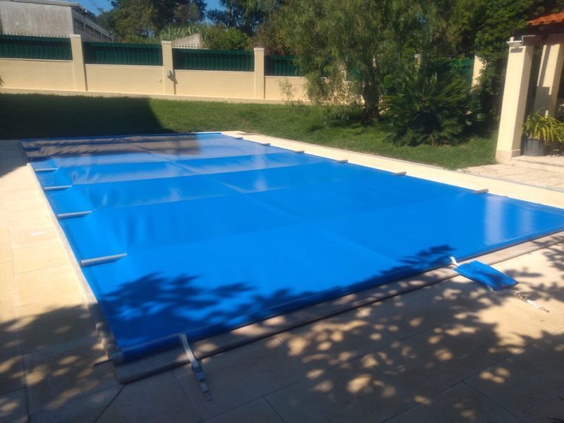 Cobertura de barras  piscina segurança  baixa de preço, informe-se