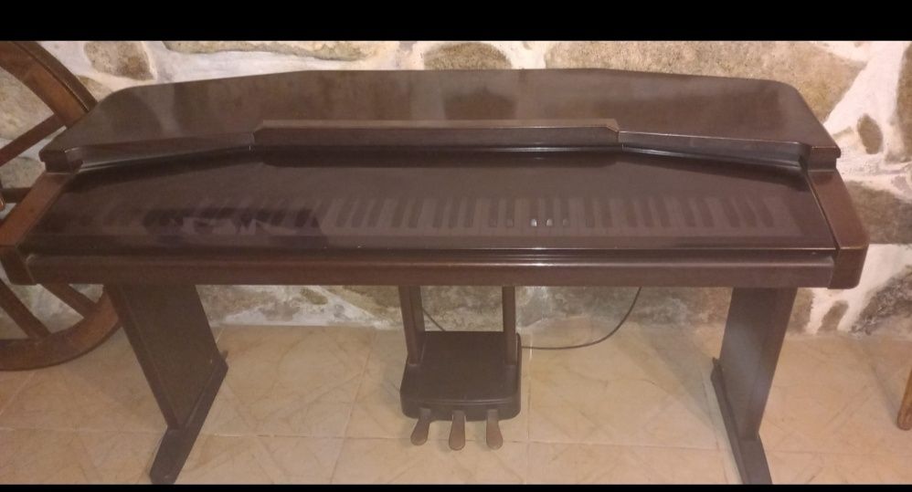 Yamaha clavinova CVP 87A