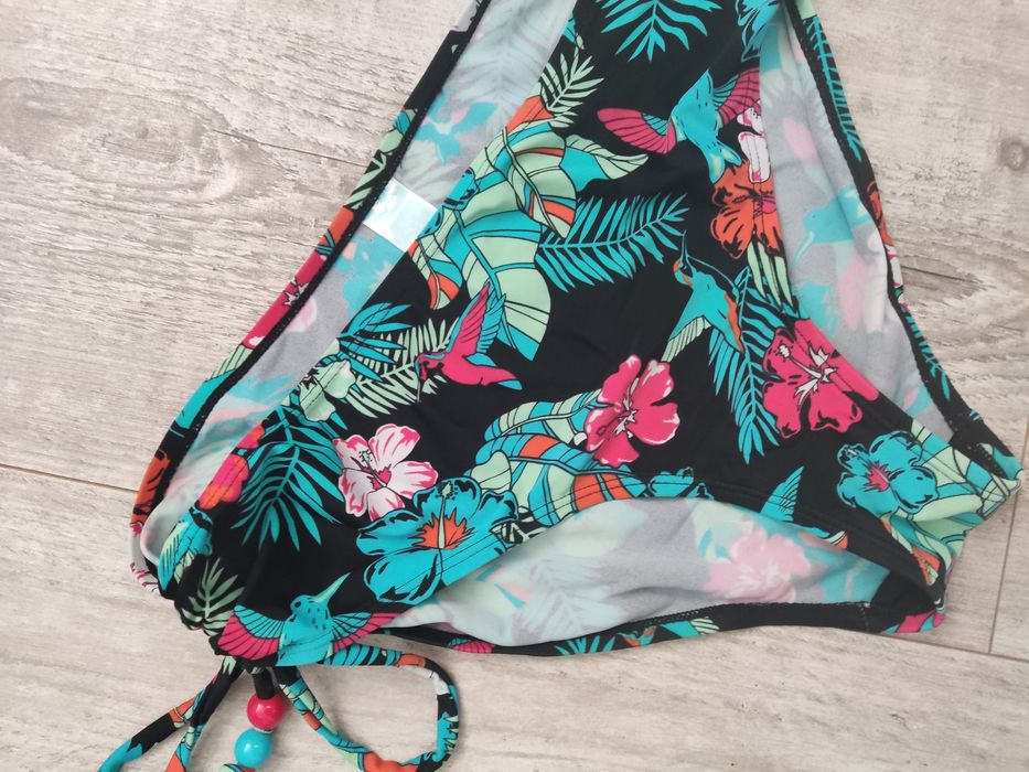 Kolorowe figi damskie 42 XL do stroju kąpielowego