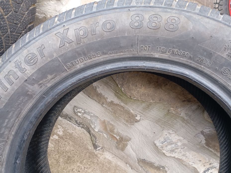 Зимова резина б/ у (стан новий)