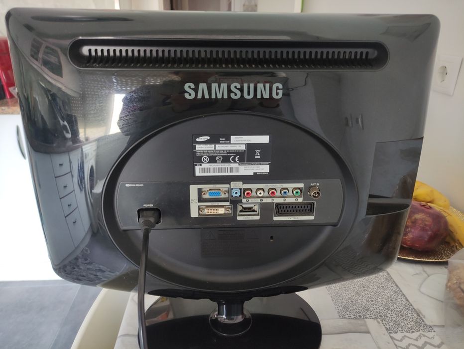 Monitor Samsung em bom estado429592913222707201