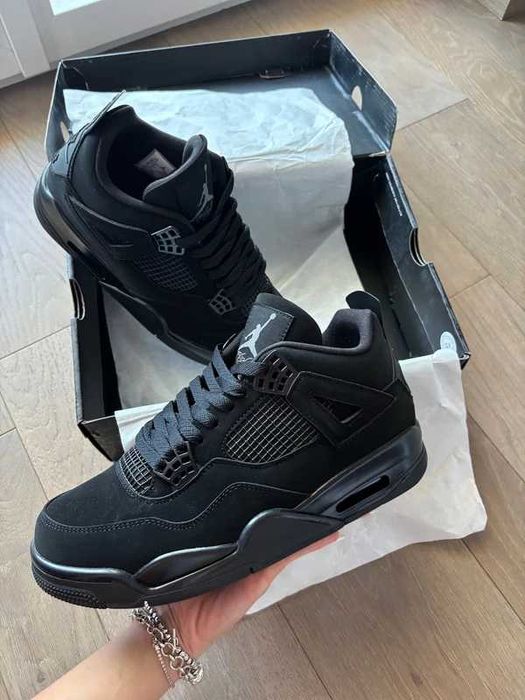 Jordan_4_Retro_Black_Cat_ Rozmiar.42