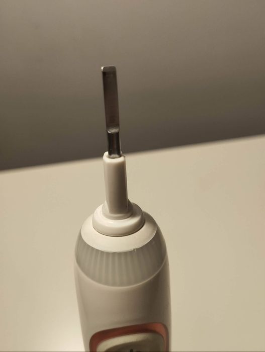 Szczoteczka Oral-B Genius X odnowiona 12 mies. gwarancji