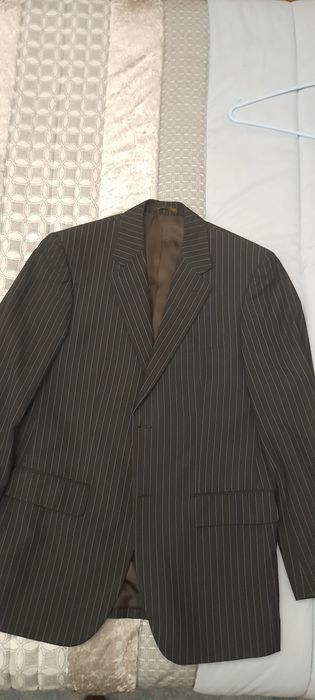 Vendo fato como novo