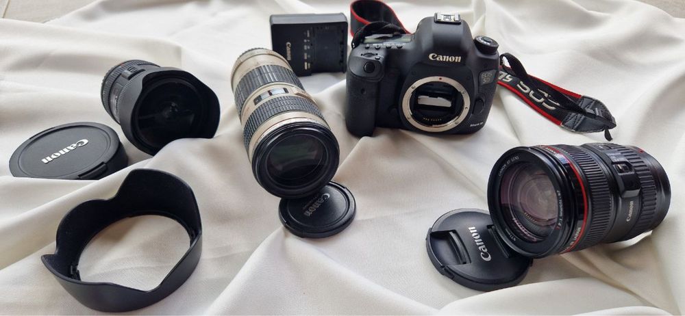 Canon EOS 5D Mark III, і два обʼєктива