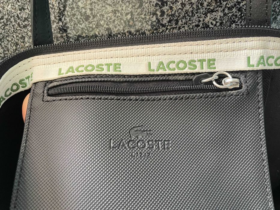 Mala preta original marca Lacoste