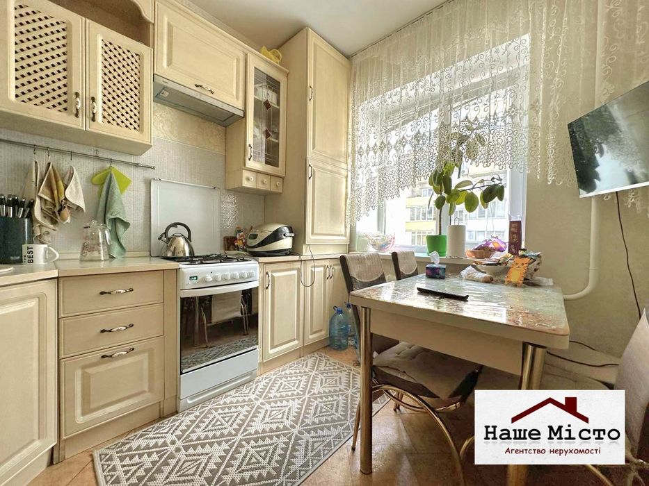 Продаж 2 кв пр.Бабкина.12 4/9 52 кв.м гарний стан м.БОРИСПІЛЬ