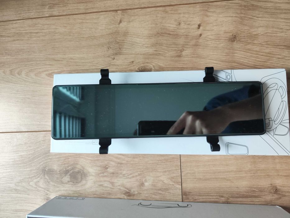 Lusterko cofania z carplay o android auto z kamerą cofania