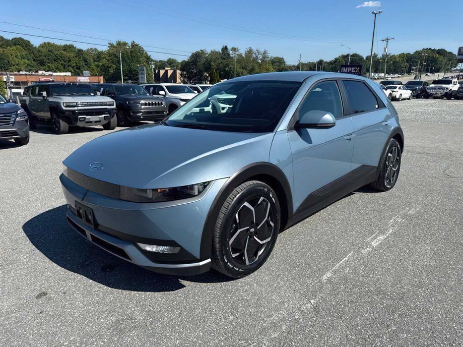 Hyundai Ioniq 5      2023