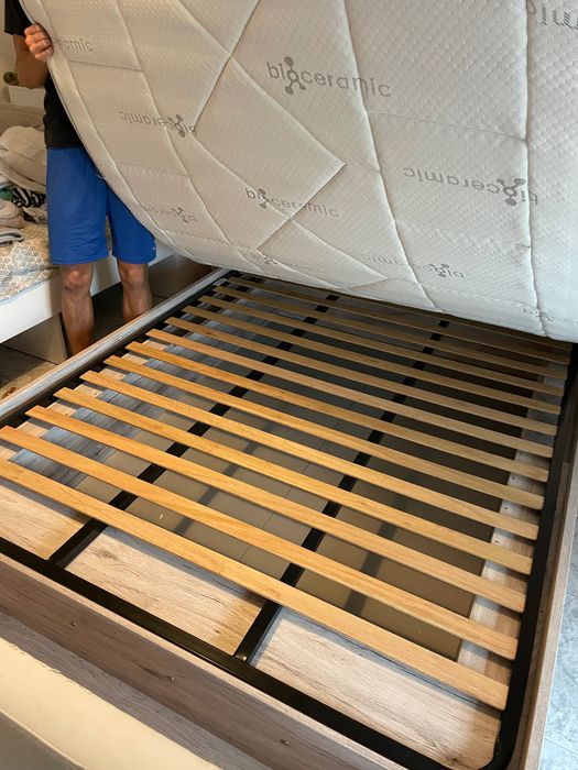 Cama casal com colchão