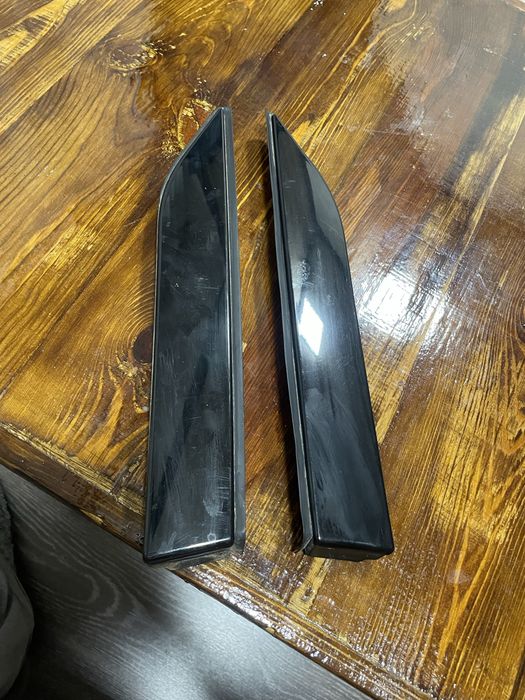 Продам накладку криші Range Rover evogue BJ32.50463AG задня ліва і пра