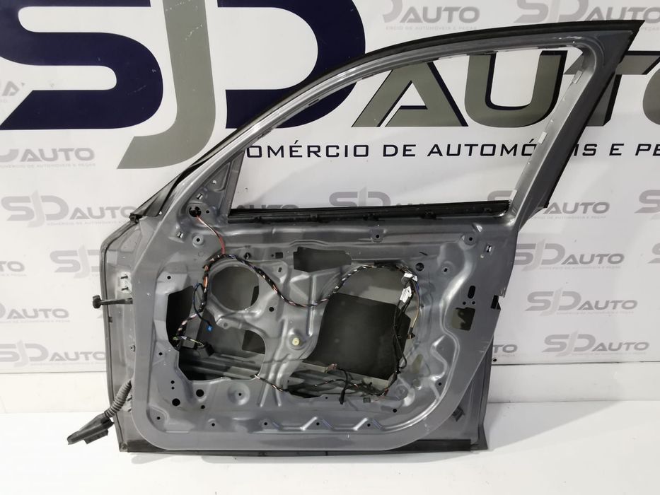 Porta Frente Direita - BMW Série 1 E87