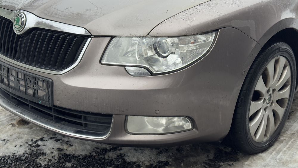 Крышка багажника ляда Skoda Superb 2 9888 Суперб 2 Кляпа