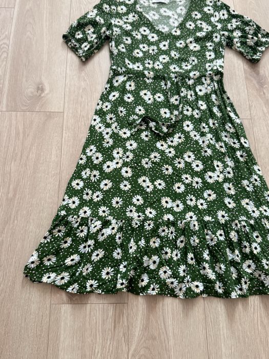 Używana sukienka midi Reserved zielona XS 34