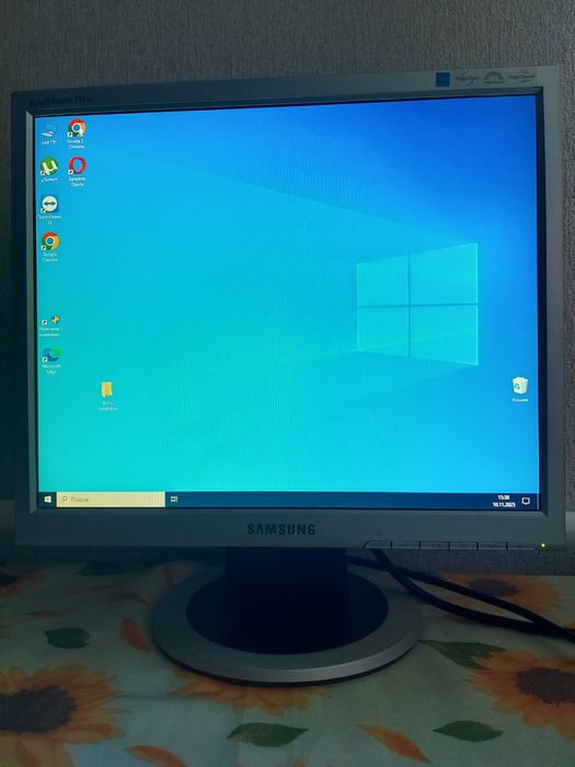 Монітор  Samsung
