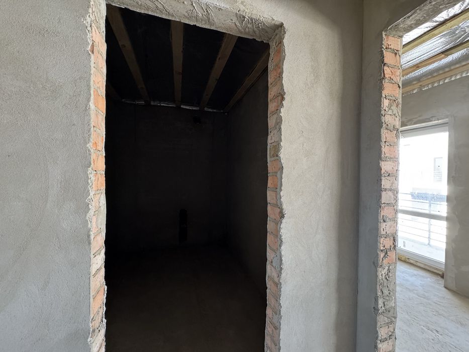 Продаж таунхаусу після забудовника