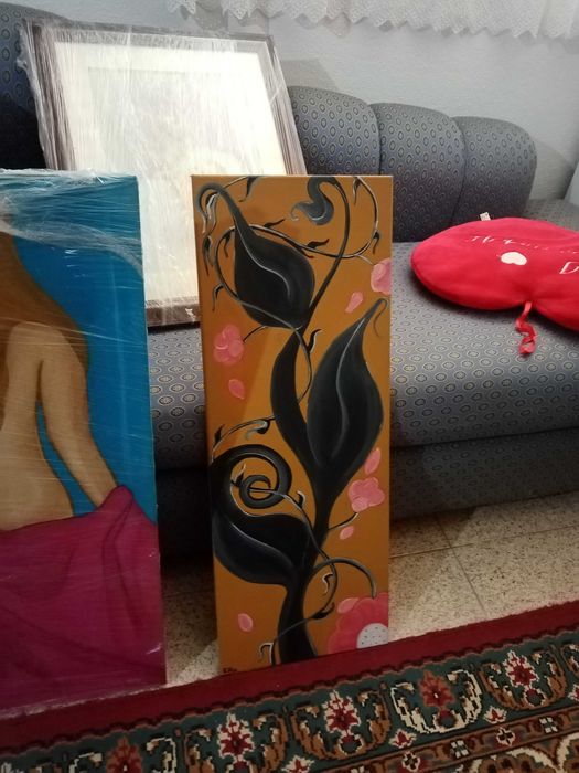 Quadros pintados à mão