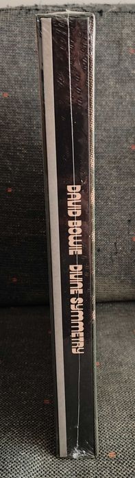 David Bowie - Divine Symmetry - Super Deluxe Edition Box Set SELADO