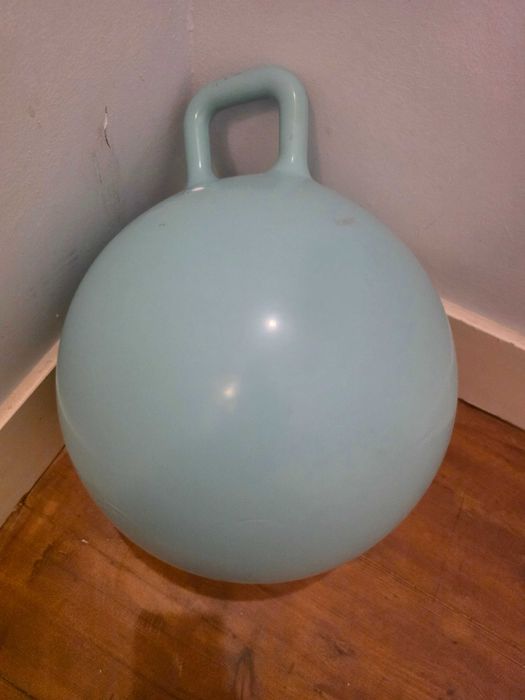 Bola saltitona para crianças