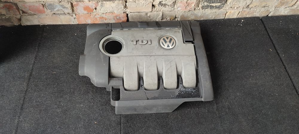 Декоративна кришка двигуна BMP BMM BLS 1.9  2.0дизель  Пасат Б6 Гольф