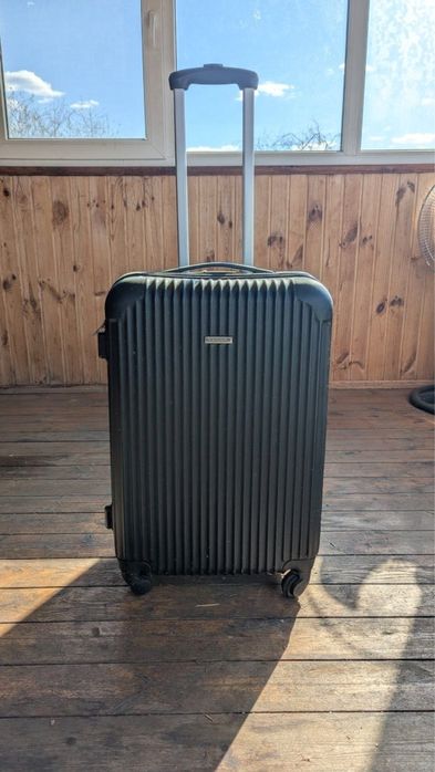 Чемоданы валізи