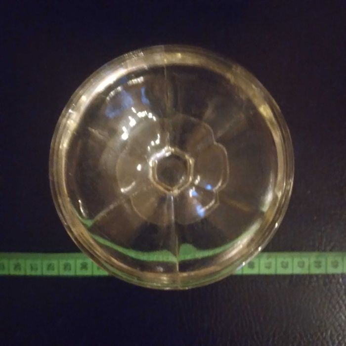 PRL Szkło Ozdobne Salaterka na Nóżce Średnica 10 cm.