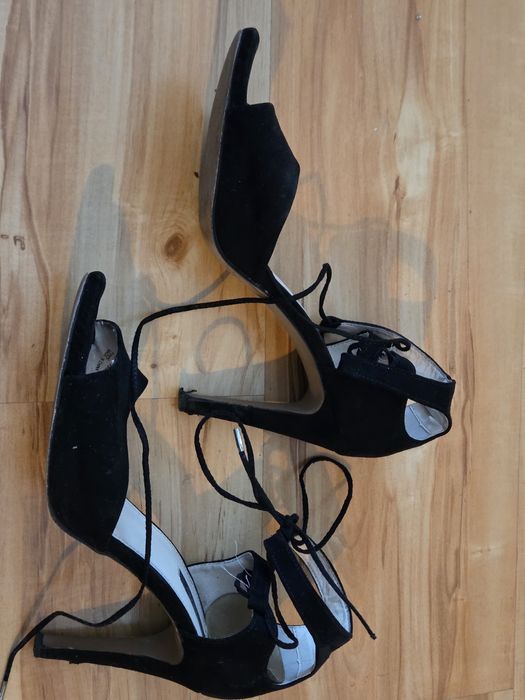 Sexi flexi:) Piękne szpilki r.40 wiązane w kostce