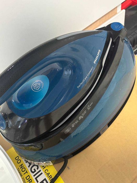 Парогенератор Philips PerfectCare Compact GC7846/80 — в ідеальному стані