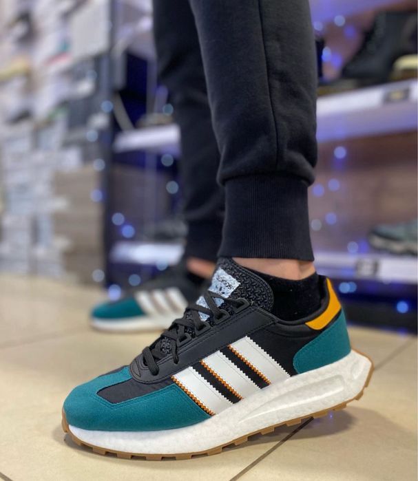 Оригінальні кросівки Adidas Retropy E5 GW0556
