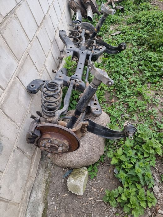 Sanki zawieszenie tył Opel Insignia A