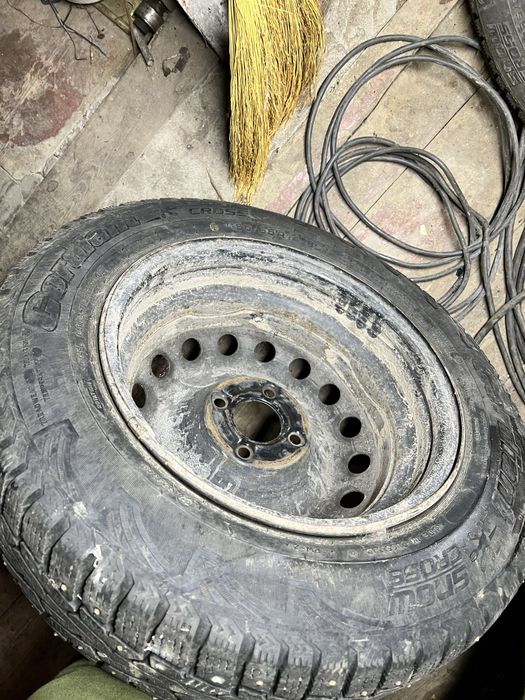 Продам резину зима р14