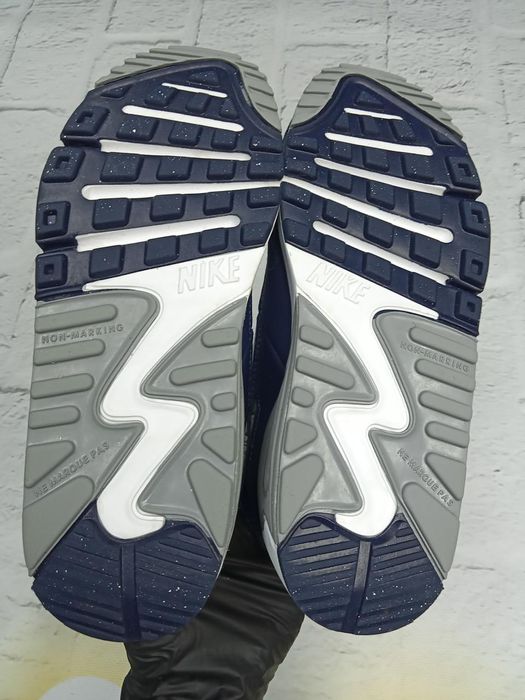 Кроссовки Nike Air max