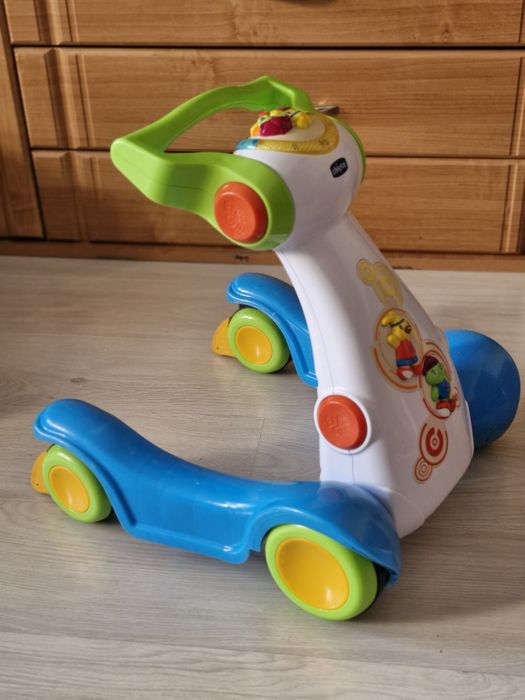 Ходунки Chicco Перша пробіжка