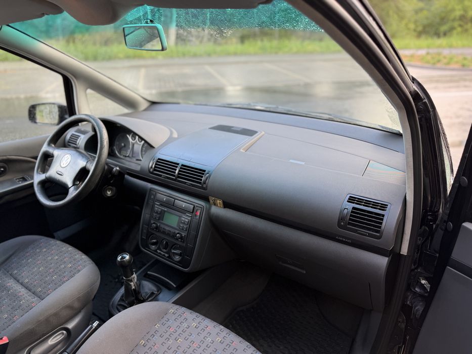 Volkswagen Sharan 2003r 1.9 TDI 130 km Hak