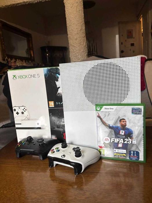 Konsola Xbox One S 500Gb +gra +dwa pady