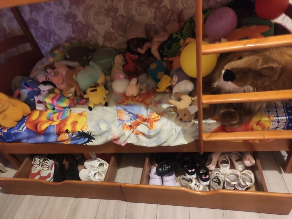 Двоповерхове ліжко