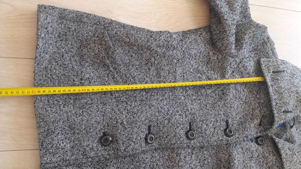 Пальто коротке осінь