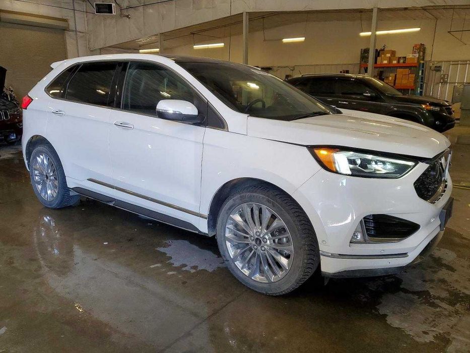 Ford Edge 2020 Titanium.