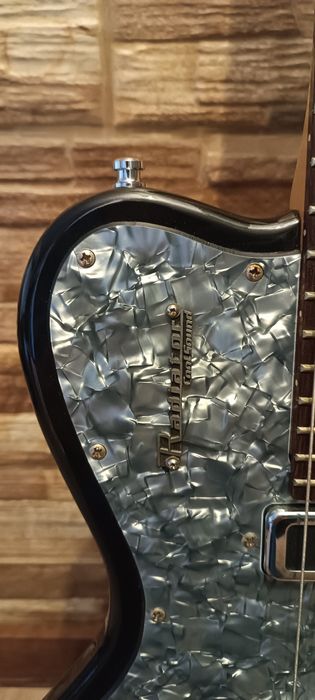 Godin Radiator Black Onyx