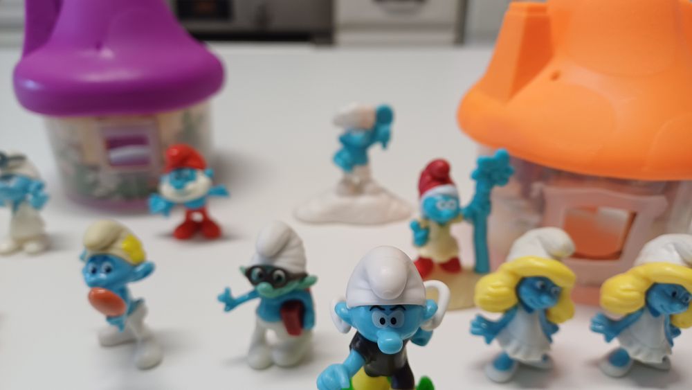 Lote Coleção Smurfs (McDonald's 2017, Kinder) + Casas