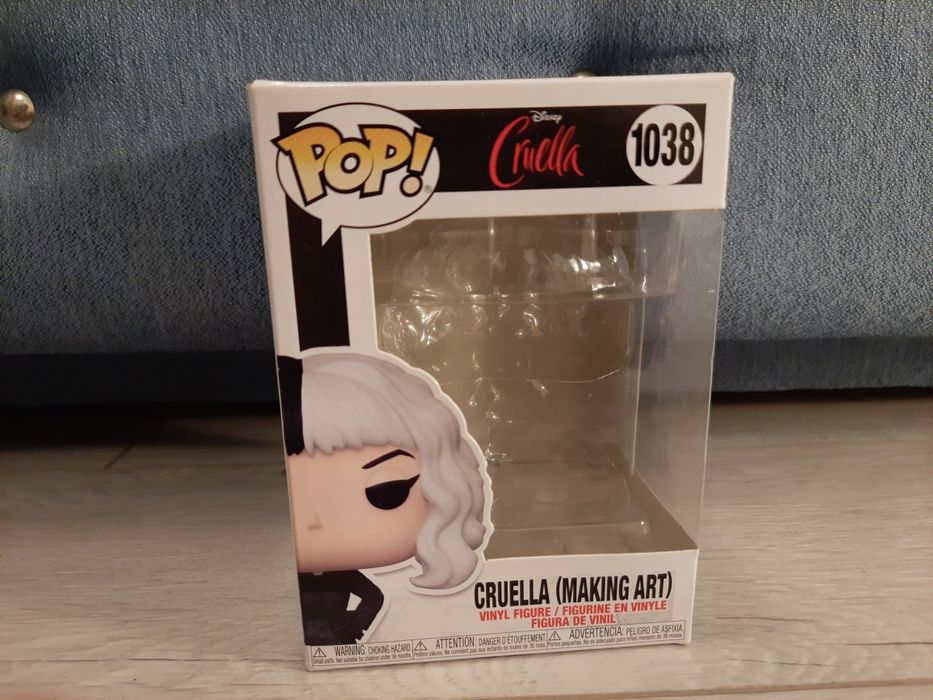Cruella making art 1038 funko pop disney figurka