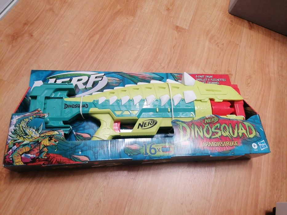 Sprzedam wyrzutnie Nerf Dinosquad Armostrike
