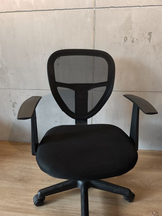 Ergonomiczne krzesło obrotowe dla dziecka