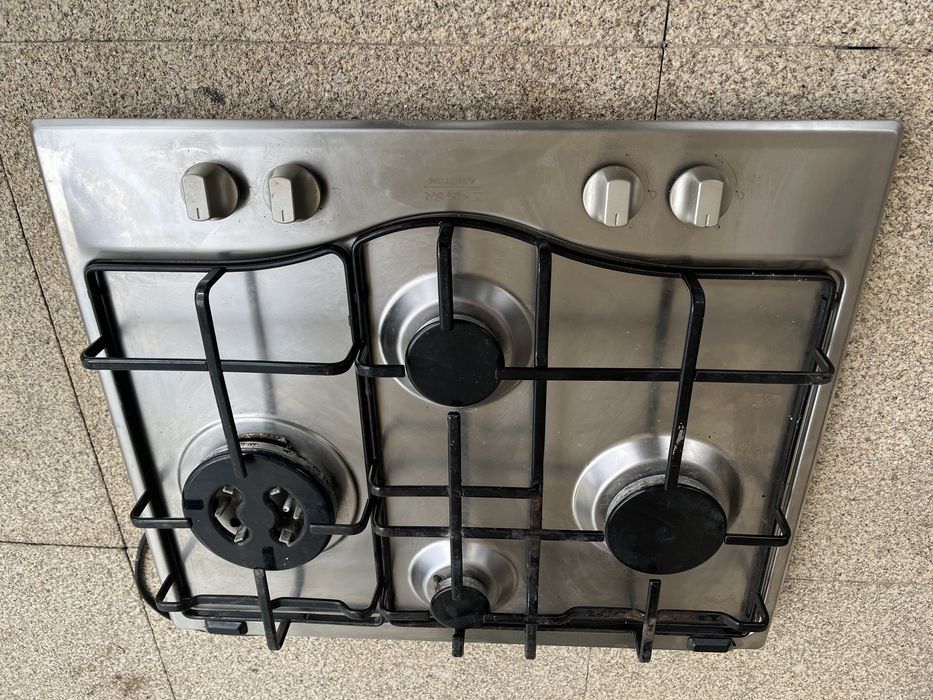 Placa a gaz  Ariston Hotpoint com pouco uso