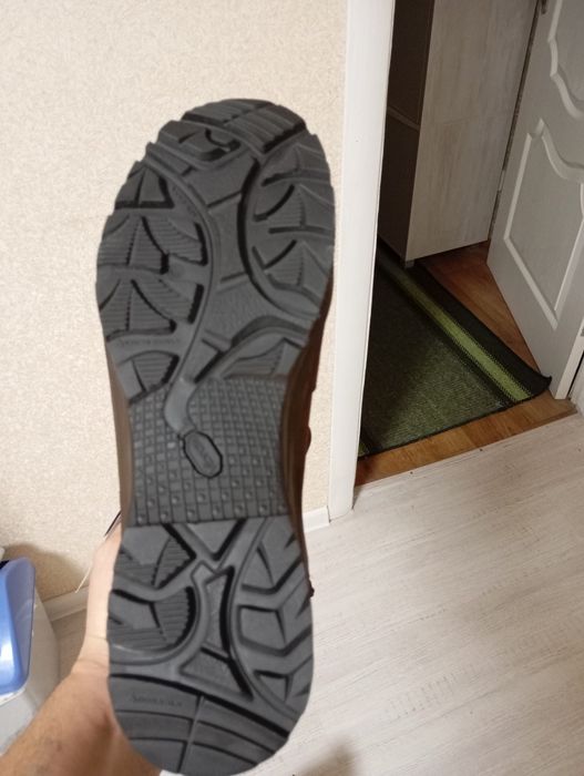 Продам Берці нові