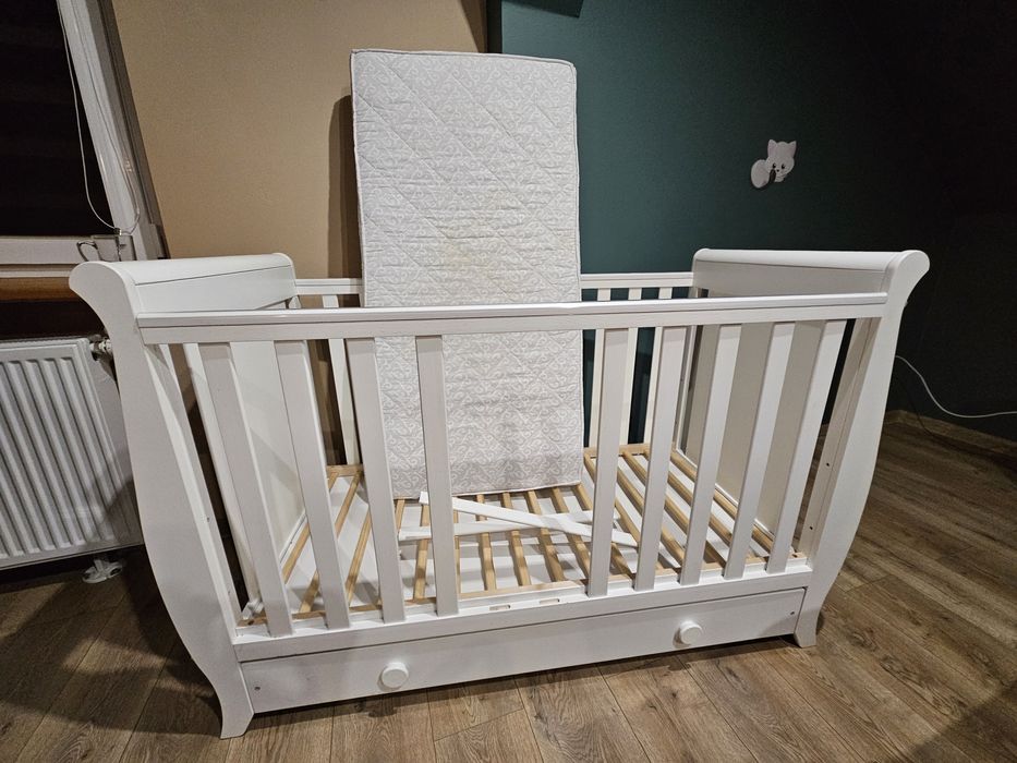 Sprzedam łóżeczko dziecięce