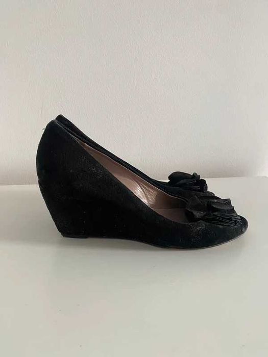 Buty na obcasie czarne zamszowe vero cuoio 36