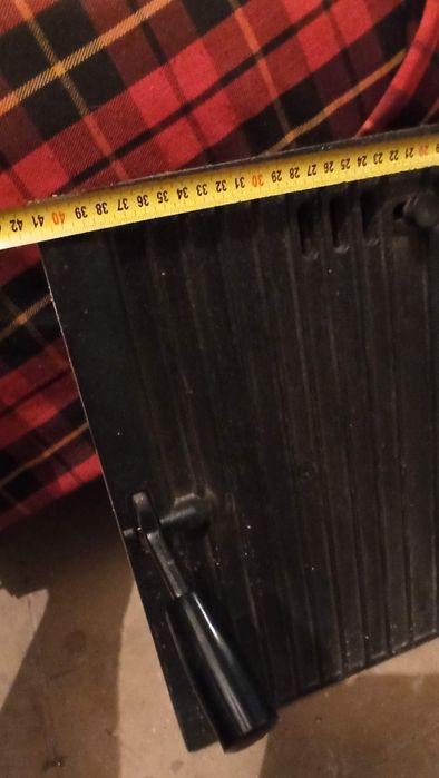 Продам дверцята до чавунного котла.