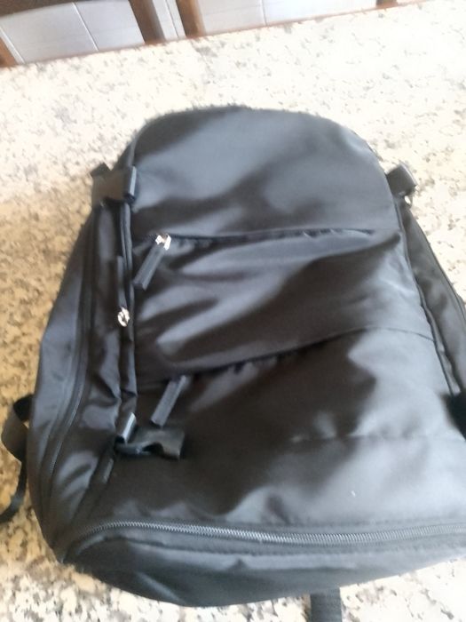 Vendo várias mochilas