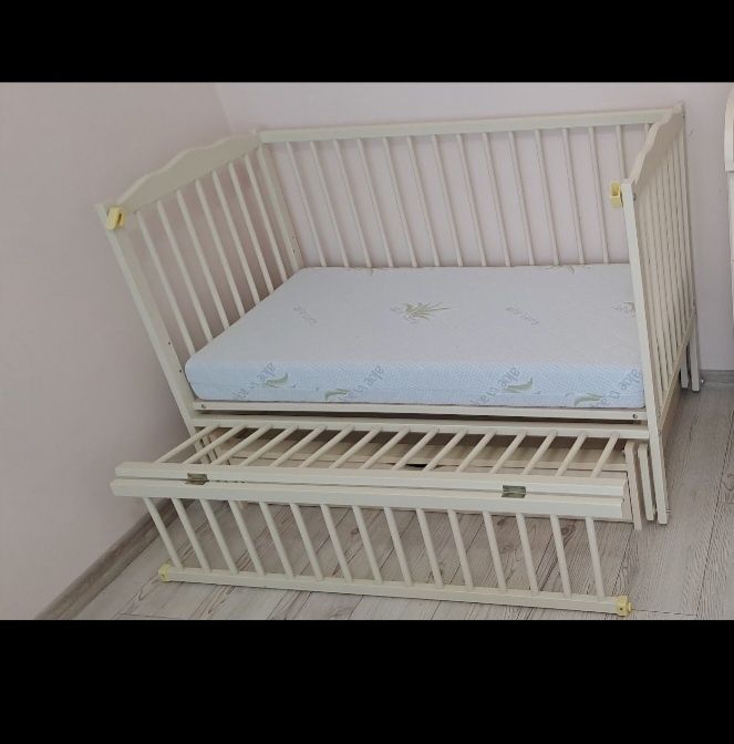 Дитяче ліжечко+ колиска